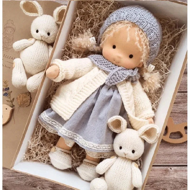 Elise | Handgefertigte Waldorf-Plüschpuppe – Weiches Baumwollspielzeug mit Stoffbox | Süß & Kuschelig | Für Kindergeburtstage & täglichen Spielspaß - Image 29