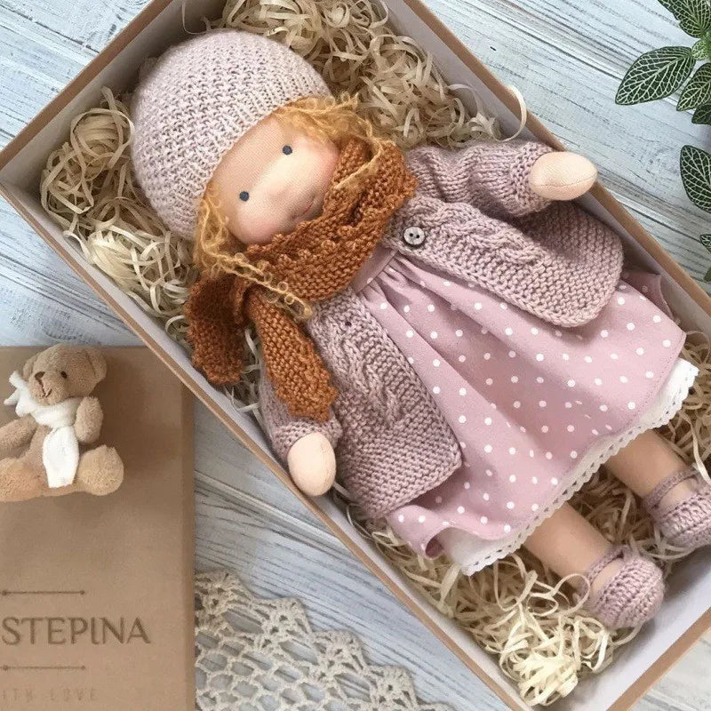 Elise | Handgefertigte Waldorf-Plüschpuppe – Weiches Baumwollspielzeug mit Stoffbox | Süß & Kuschelig | Für Kindergeburtstage & täglichen Spielspaß - Image 39