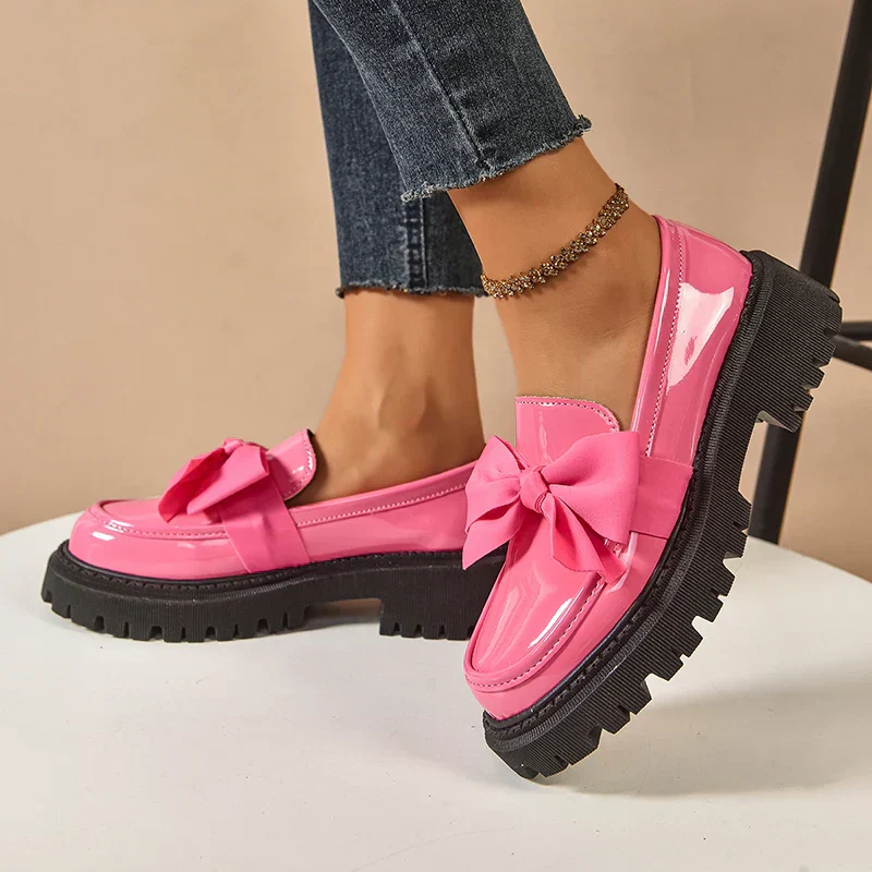 Eliza – Glänzende Plateau-Loafer - Image 2