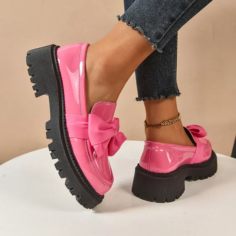 Eliza – Glänzende Plateau-Loafer - Image 3