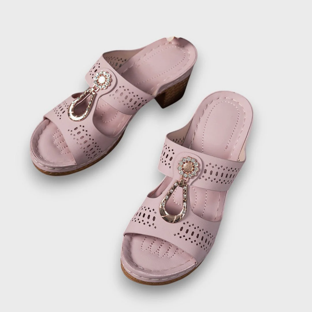 Elvanna – Elegante Sommerschuhe mit Schmuckdetail - Image 12