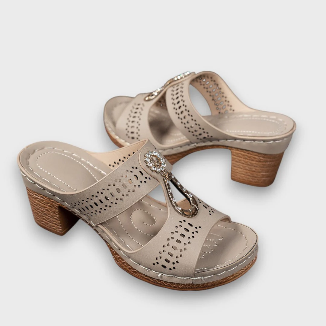 Elvanna – Elegante Sommerschuhe mit Schmuckdetail - Image 4