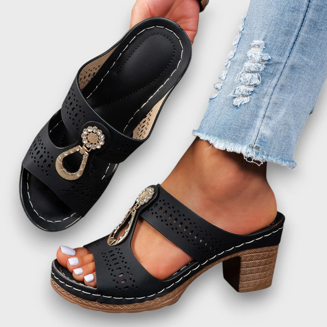 Elvanna – Elegante Sommerschuhe mit Schmuckdetail - Image 5