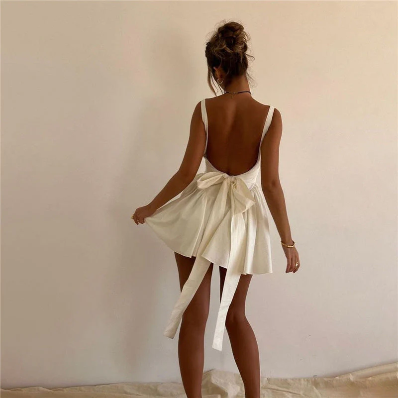 Elwen | Kurzes Neckholder-Kleid mit Schleife - Image 6