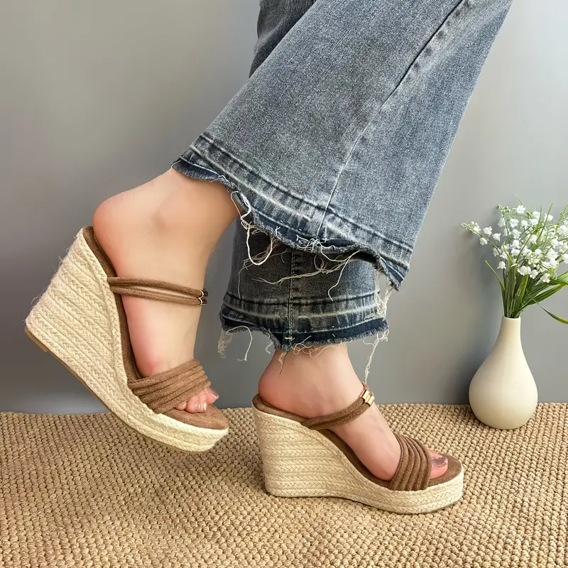 Emila – Keilsandalen mit Doppelriemen - Image 10