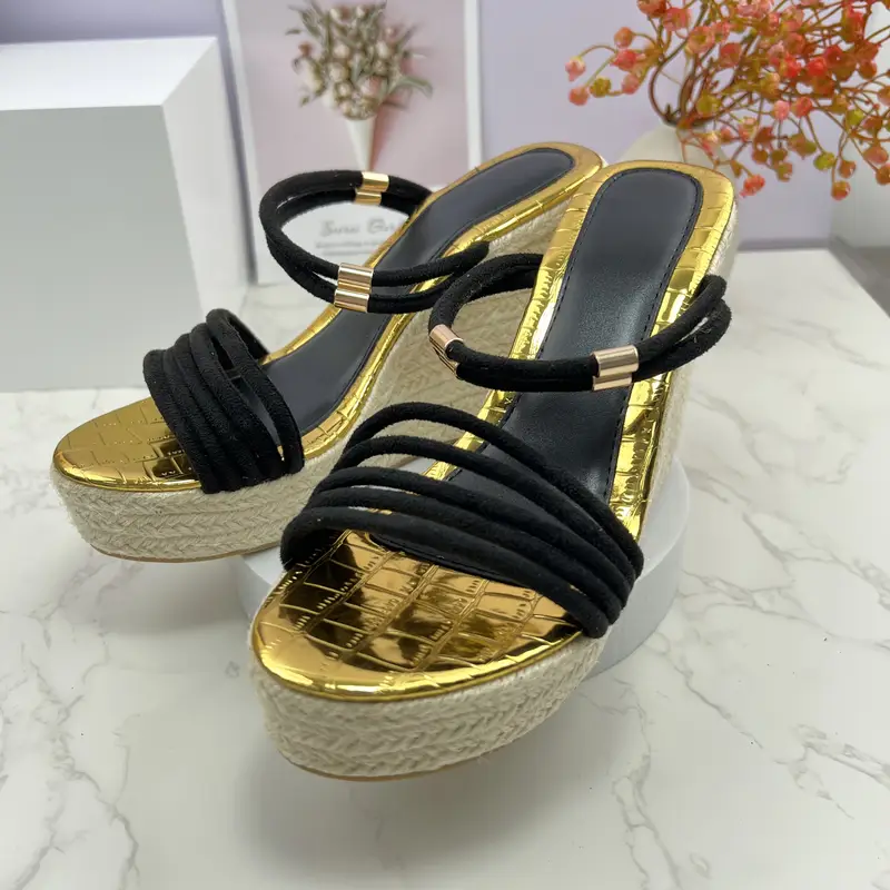 Emila – Keilsandalen mit Doppelriemen - Image 6