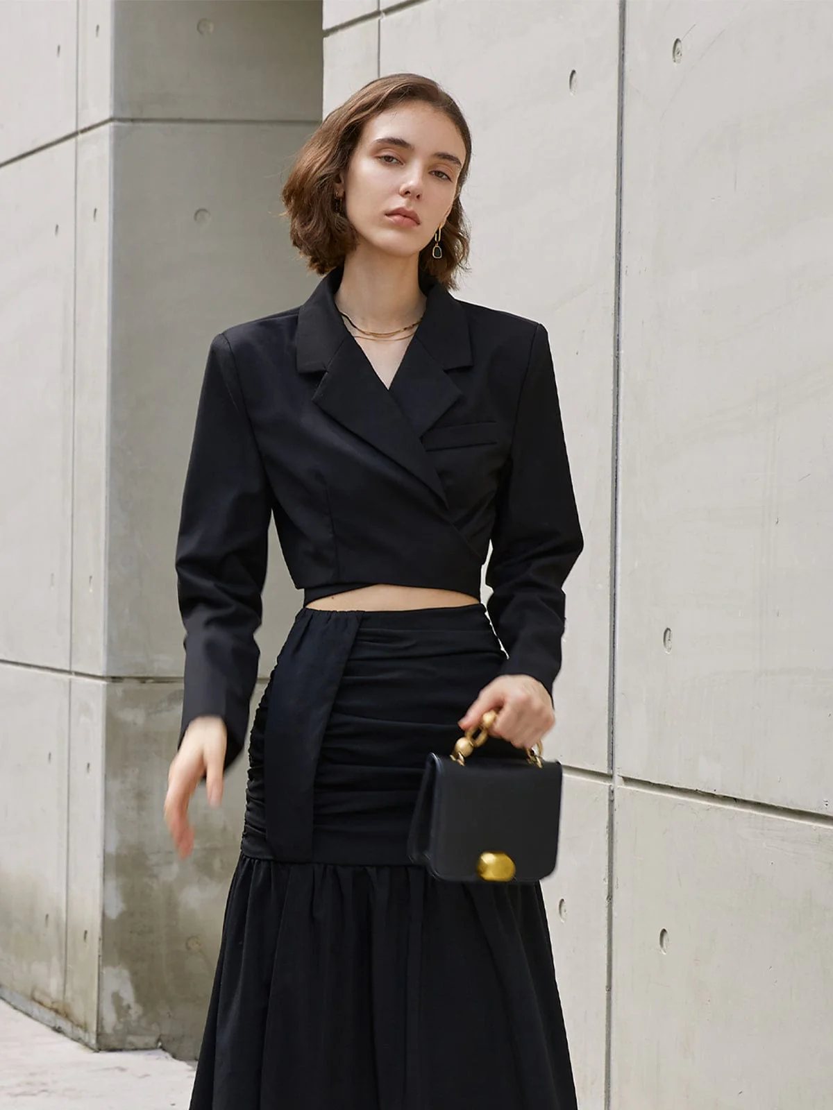 Emilia | Elegantes Zweiteiler-Set mit Cropped Blazer & Maxi-Rock - Image 2