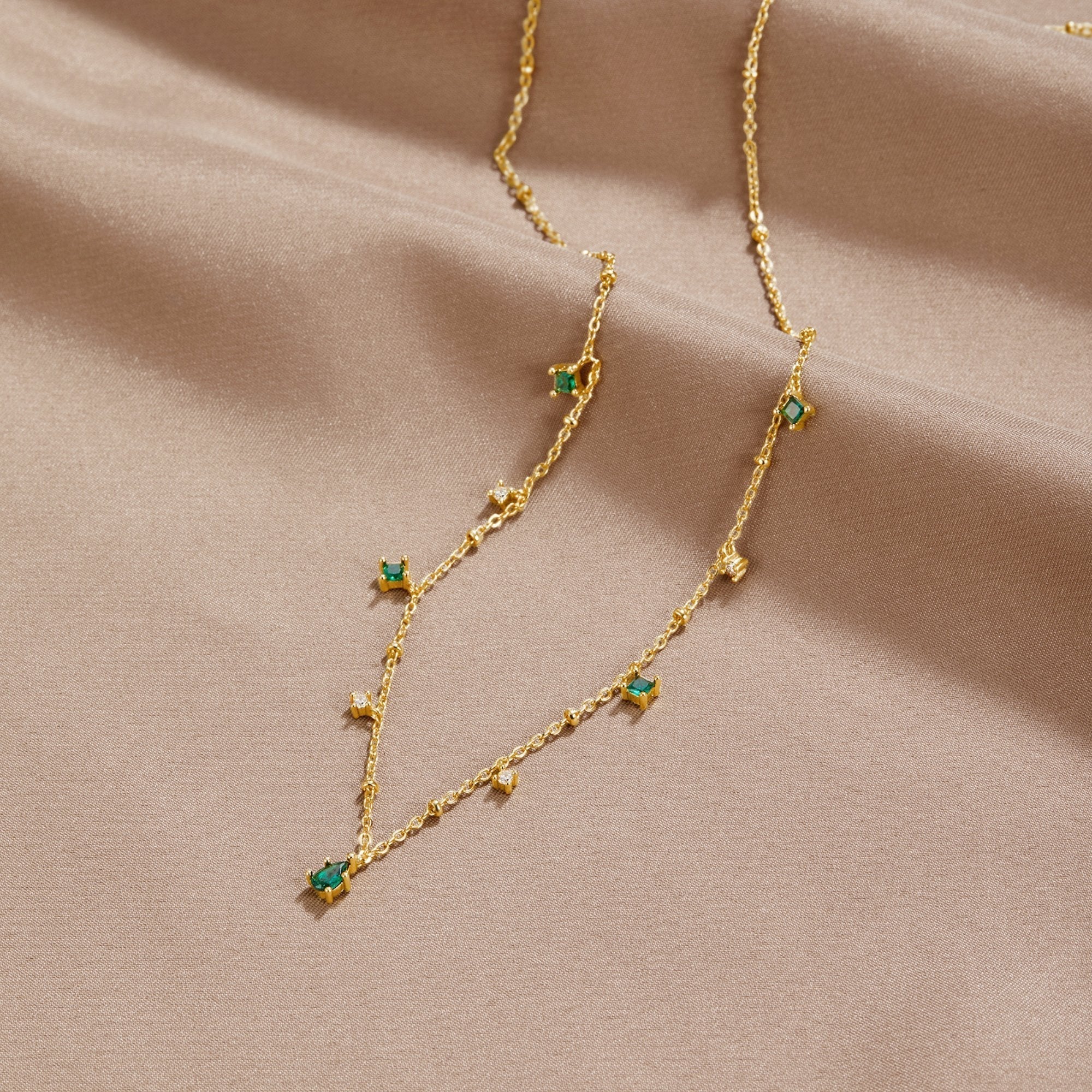 Emily Kristall Gold Halskette - Image 3