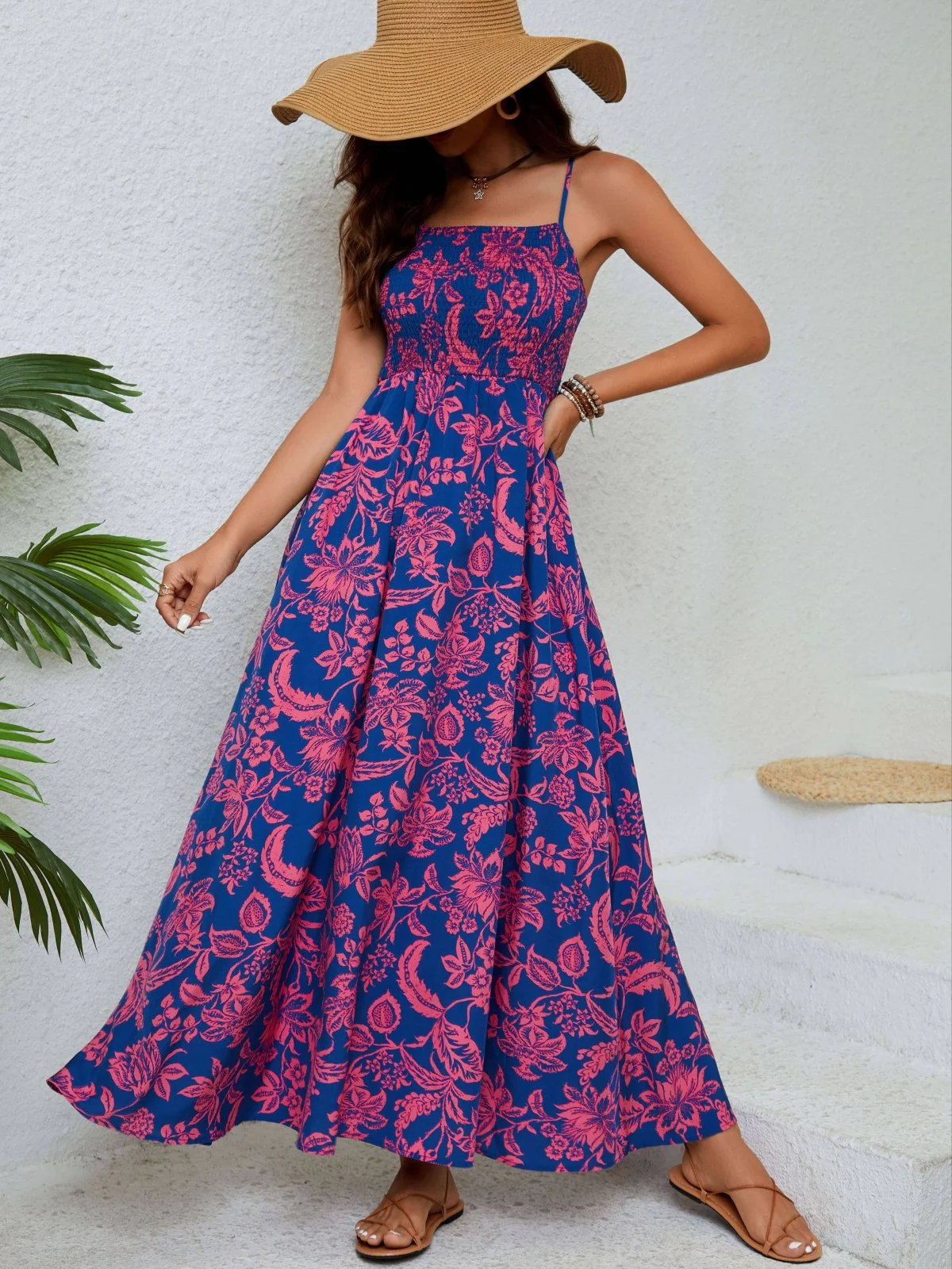 Emma - Blumiges, gerafftes Maxikleid mit Spaghettiträgern - Image 6