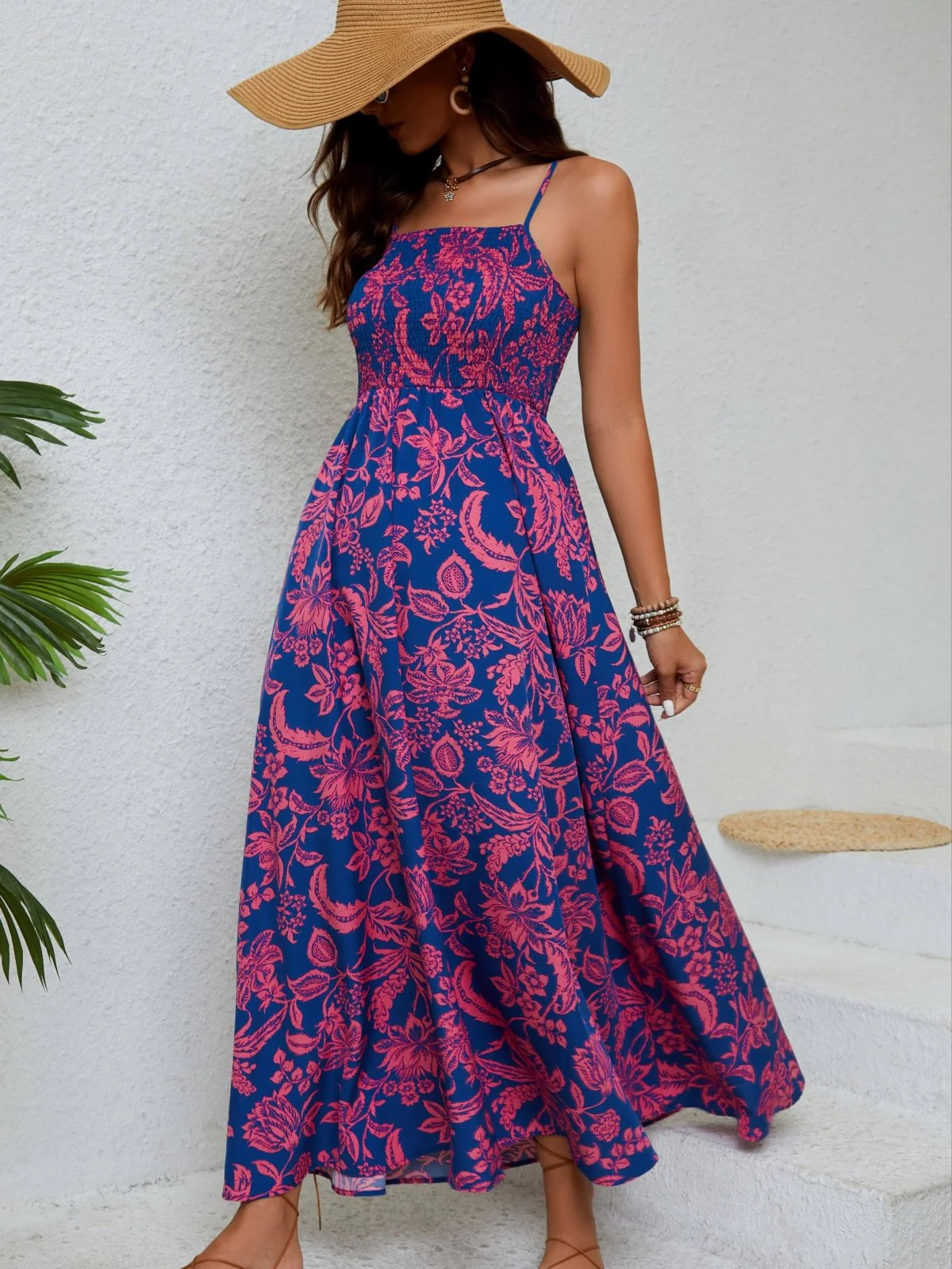 Emma - Blumiges, gerafftes Maxikleid mit Spaghettiträgern - Image 7