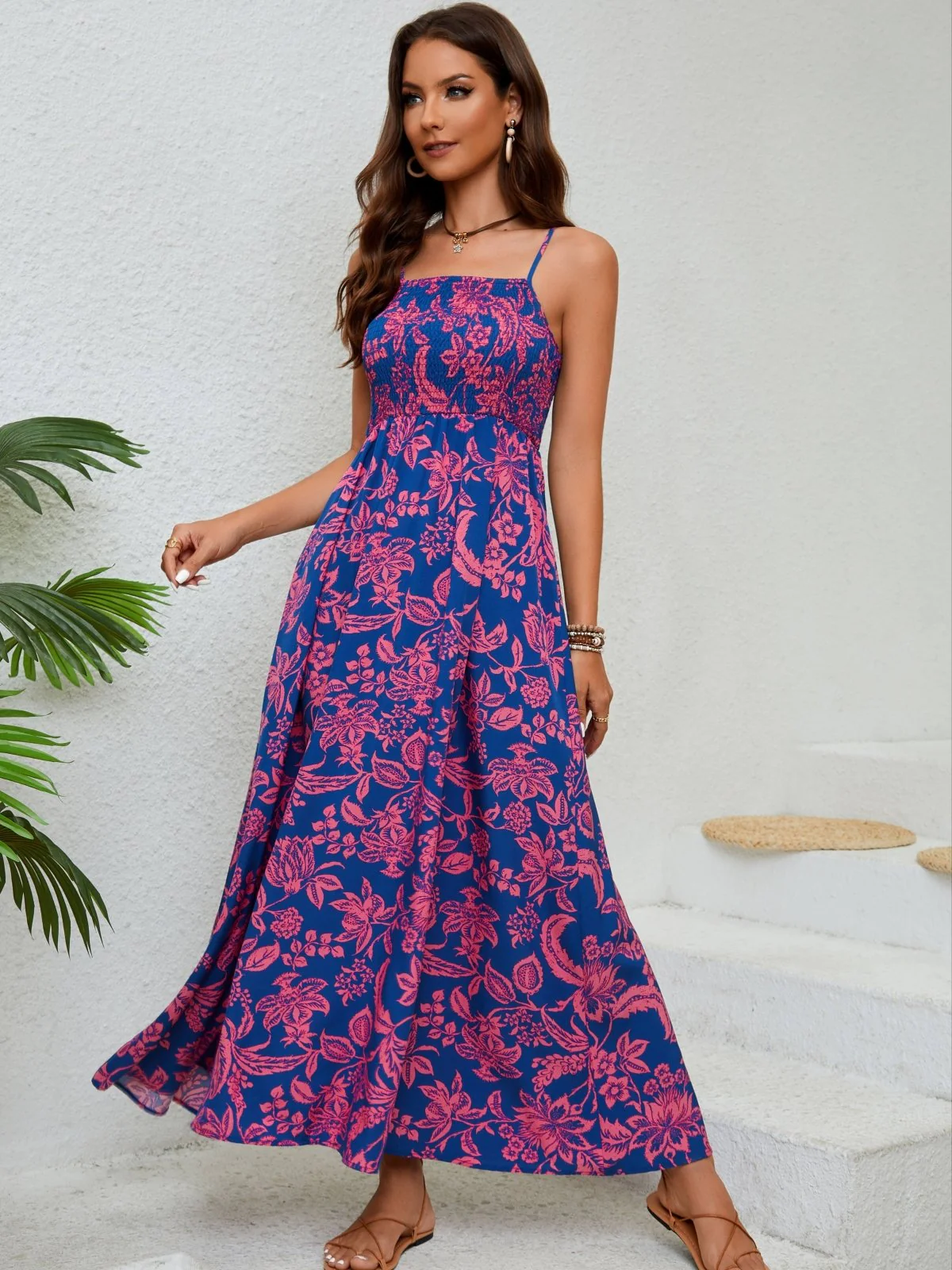 Emma - Blumiges, gerafftes Maxikleid mit Spaghettiträgern - Image 9