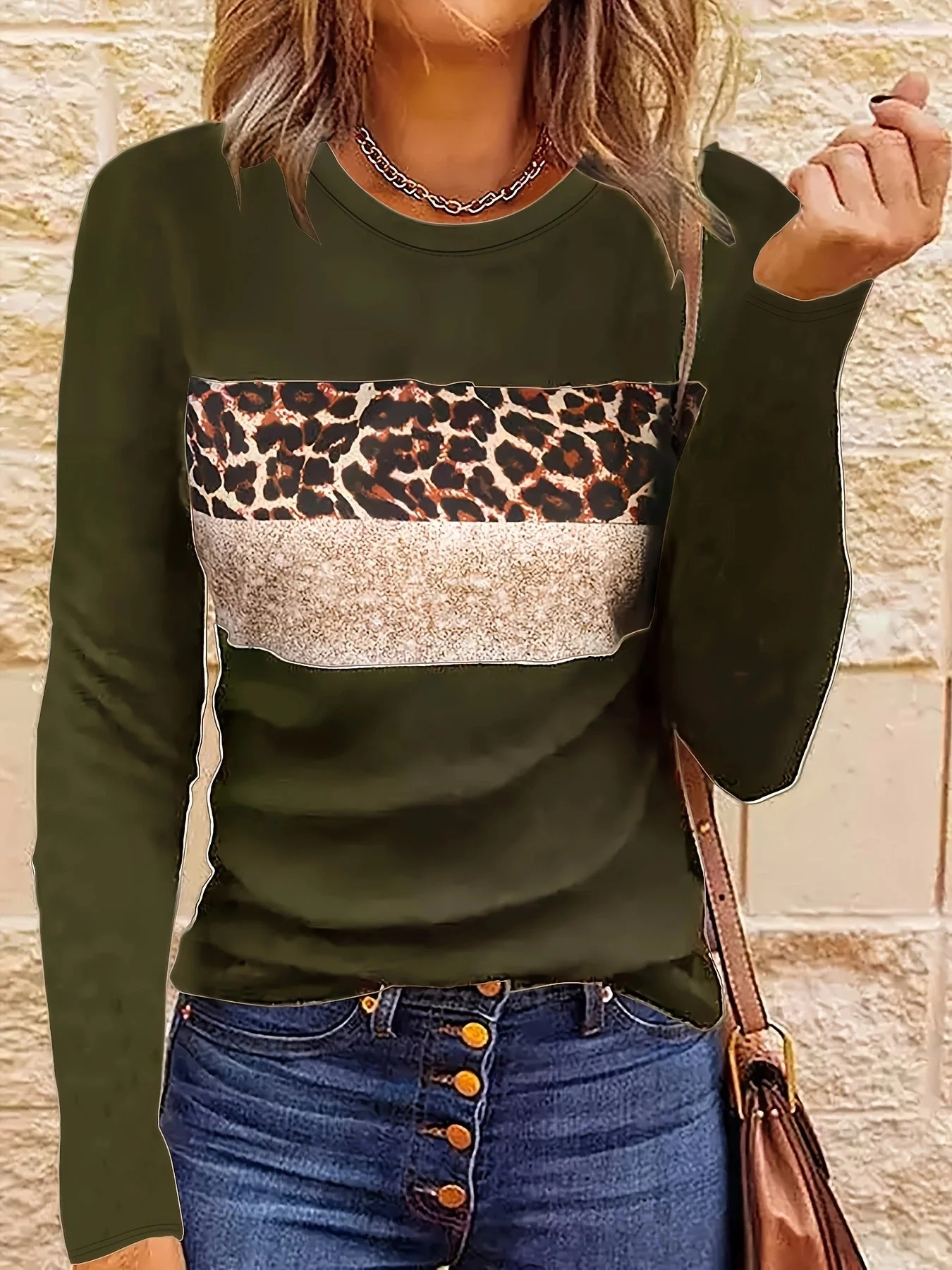 Emmi | Das Schicke Leopard-Print Langarmshirt - Image 6