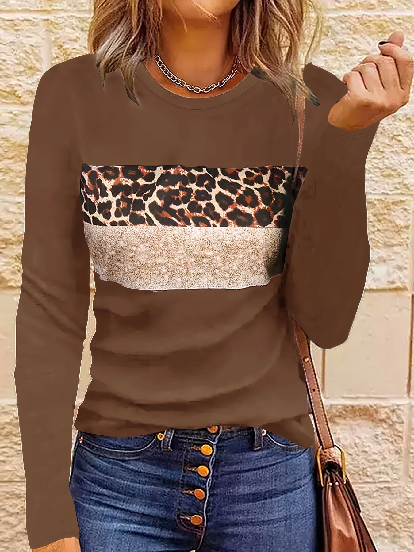 Emmi | Das Schicke Leopard-Print Langarmshirt - Image 8