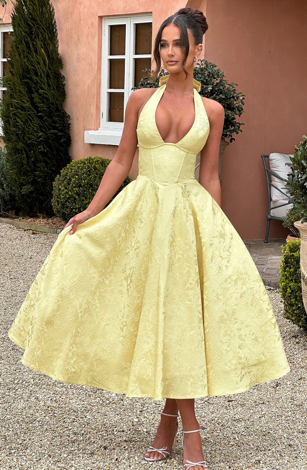 Esmeralda - Ärmelloses Neckholder-Midikleid - Image 6
