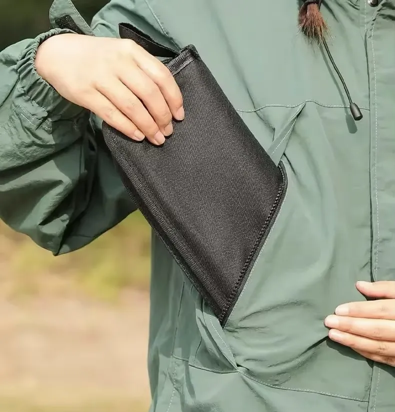 FaltSitz™ Kompakte Outdoor-Sitzgelegenheit - Image 3
