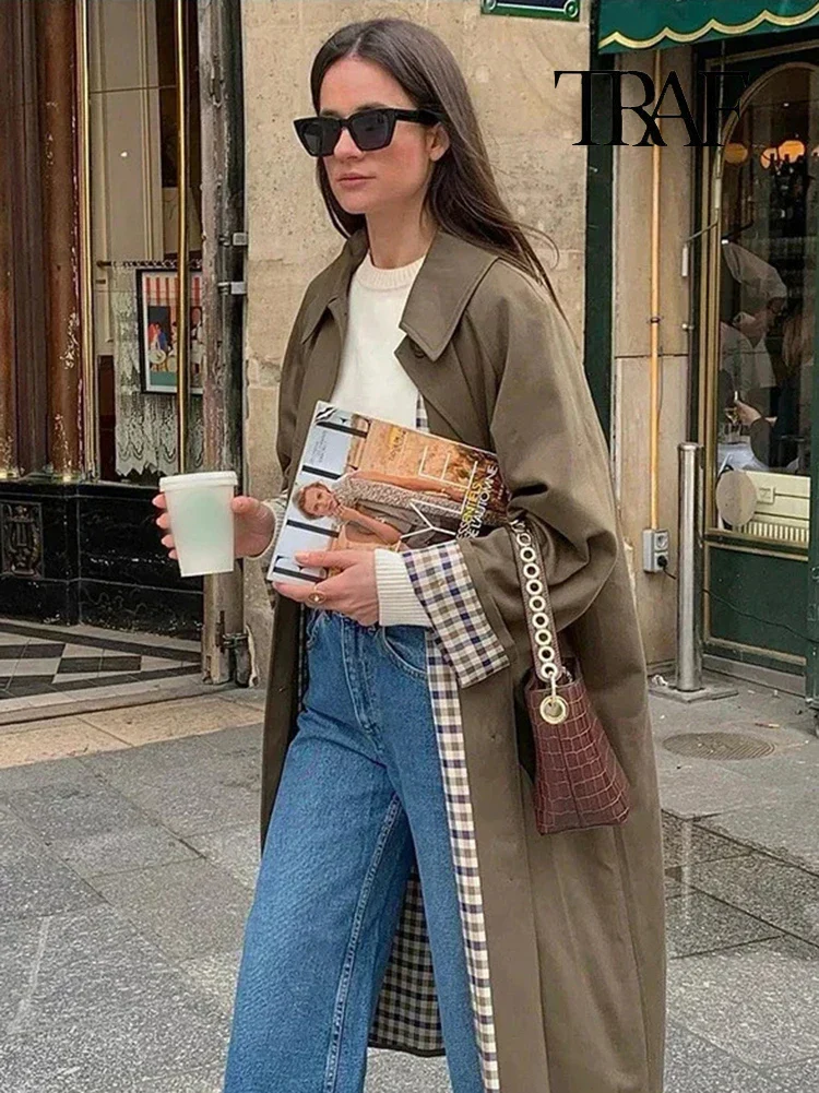 Farah | Langer Trenchcoat Mit Karofutter - Image 2