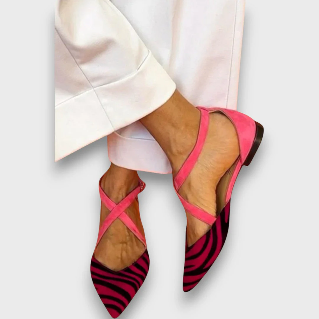 Fenna – Ballerinas mit Zebramuster und Kreuzriemen - Image 2