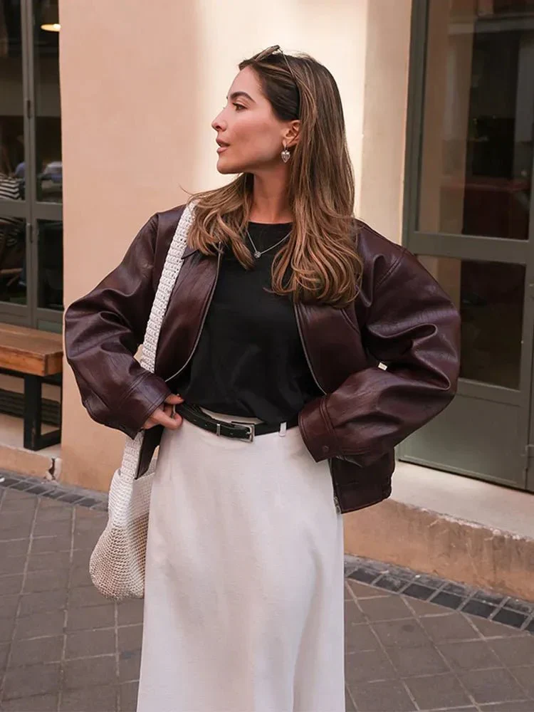 Fern | Kurze Vintage-Lederjacke für Damen in Burgunderrot - Image 5