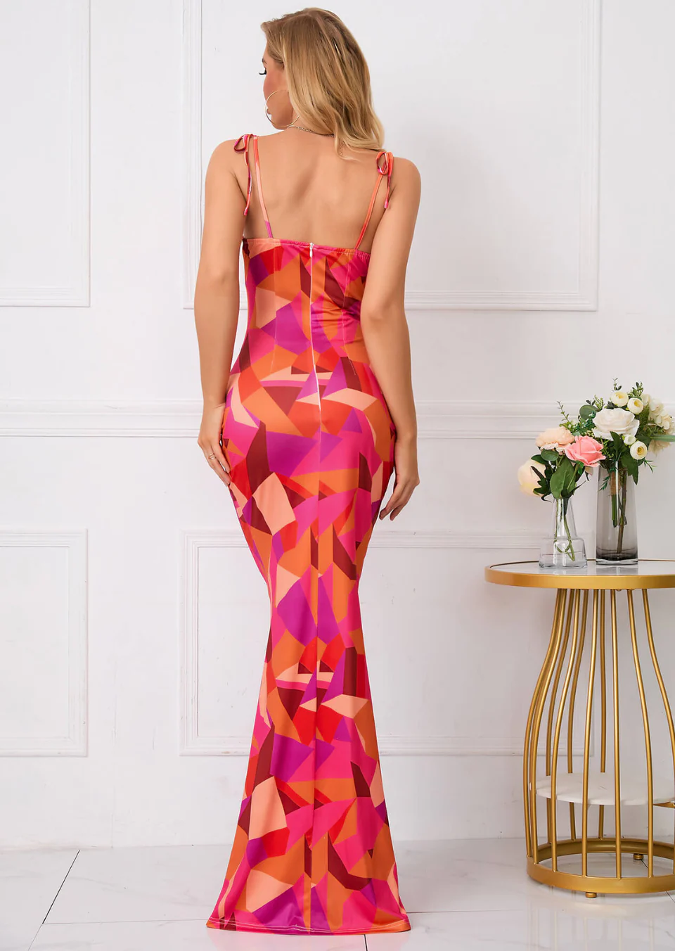 Figurbetontes Maxikleid mit Blumenmuster und Schleifendetails – femininer Sommertraum - Image 7