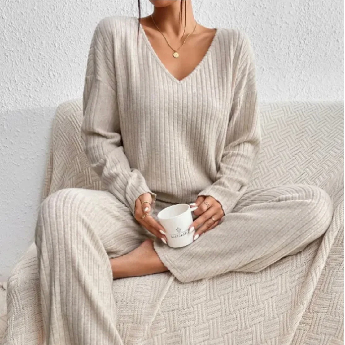 Finja – Geripptes Damen Zweiteiliges Set Stilvoll Und Modern