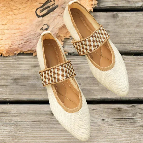 Flache Dirndl Schuhe für Damen | Spitze Zehenpartie - Image 3