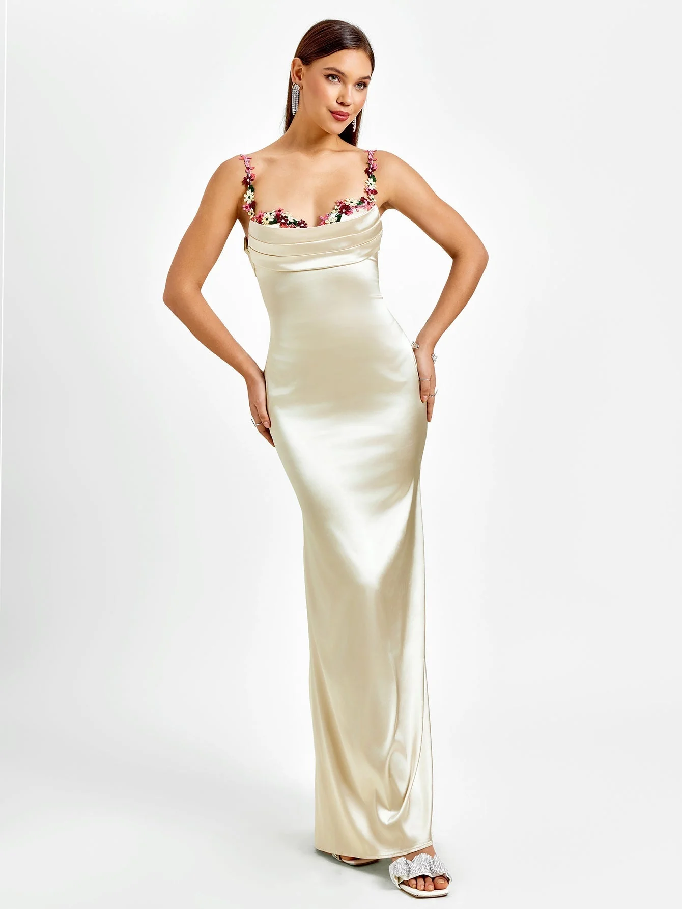 Flora | Satin Maxikleid für den Abend - Image 6