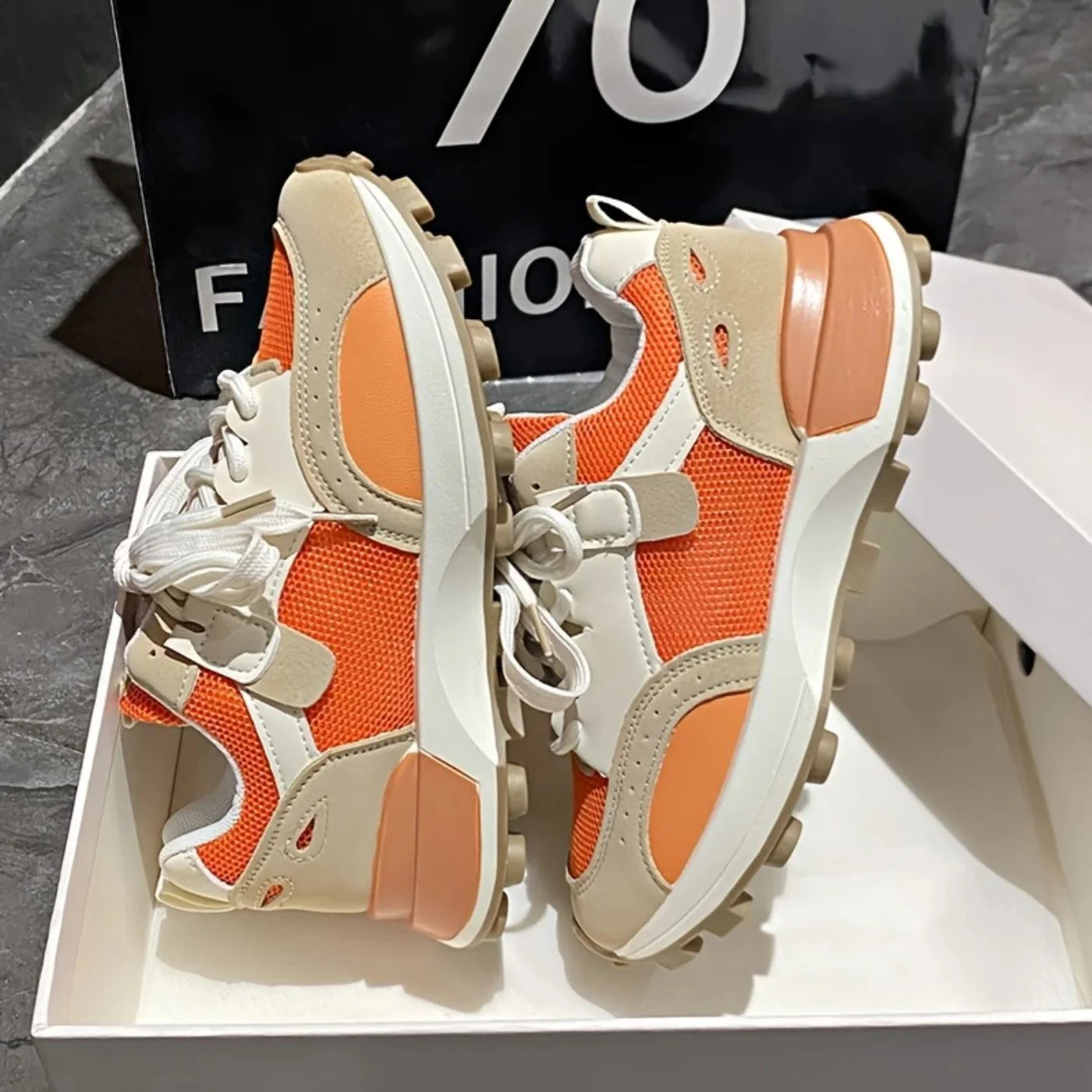 Frieda – Trendige Orthopädische Sneakers - Image 4