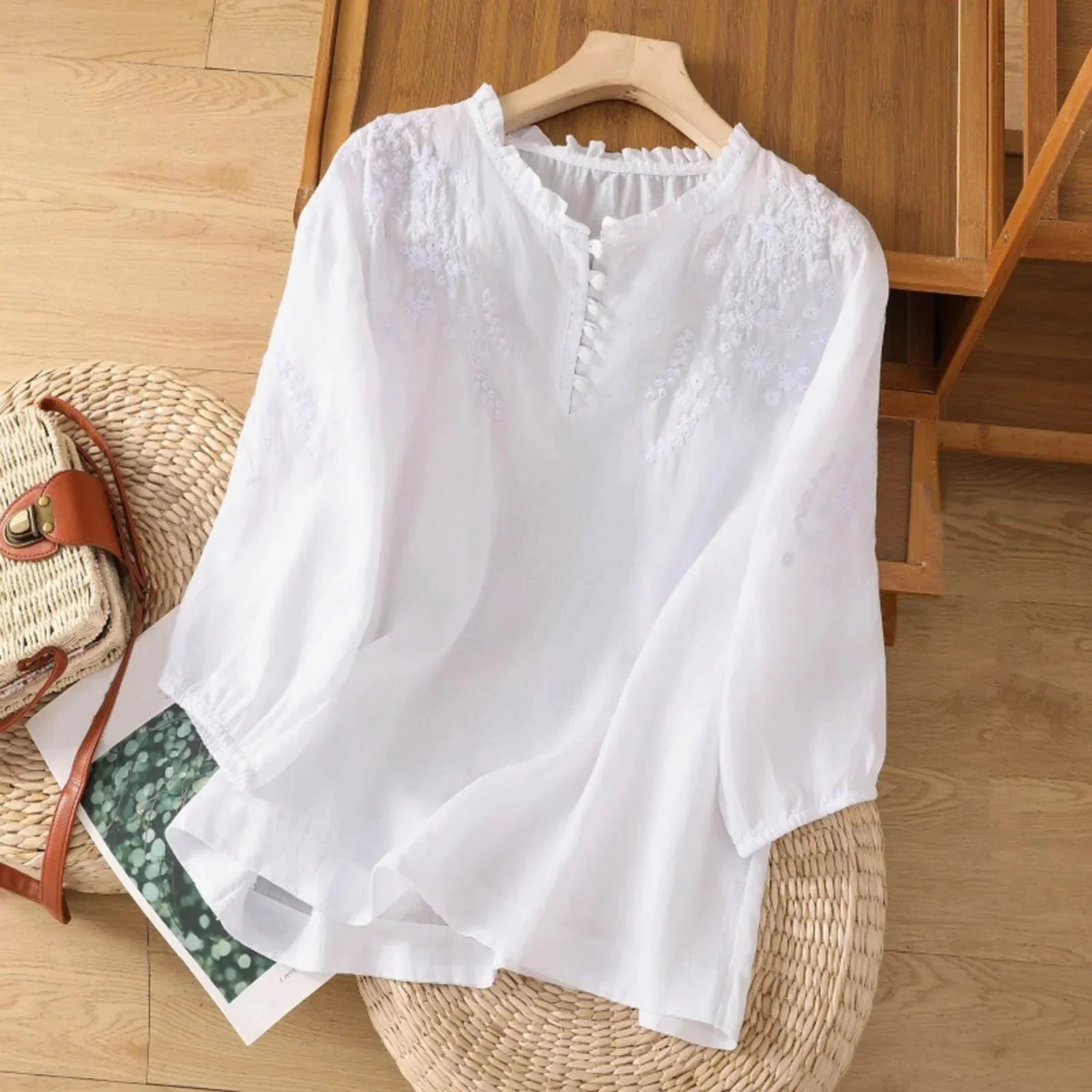 Geblümte Bluse mit Knopfleiste für Damen – Elegante Sommermode - Image 3