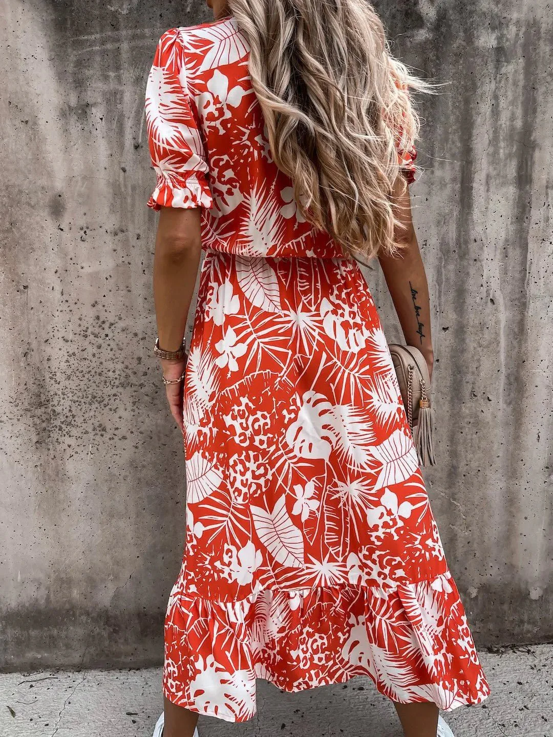 Geblümtes Sommerkleid mit Knopfleiste & Schlitz – Feminin & Bequem - Image 4