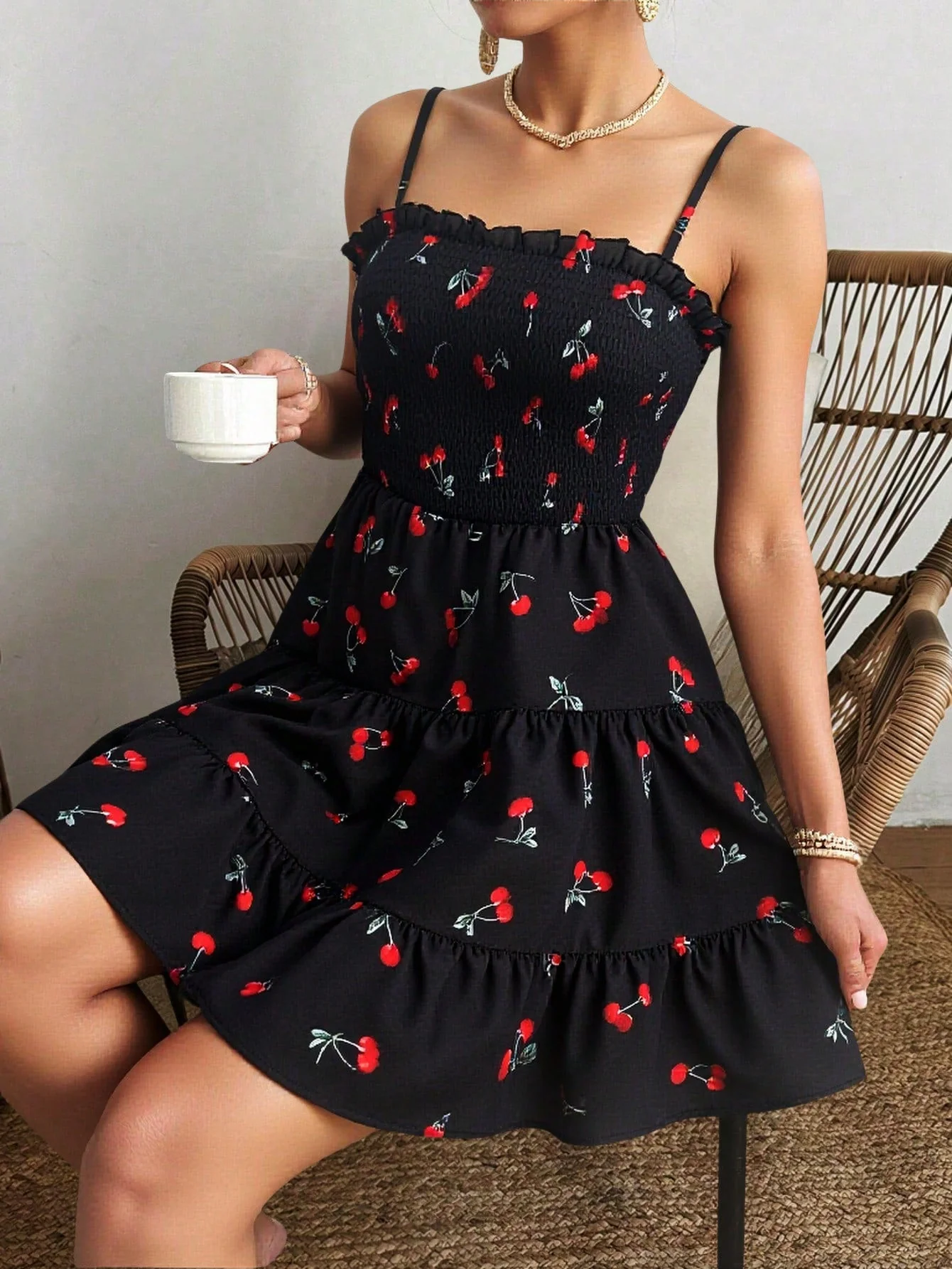 Geblümtes Sommerkleid mit Spaghettiträgern – Luftig, Feminin & Romantisch - Image 6