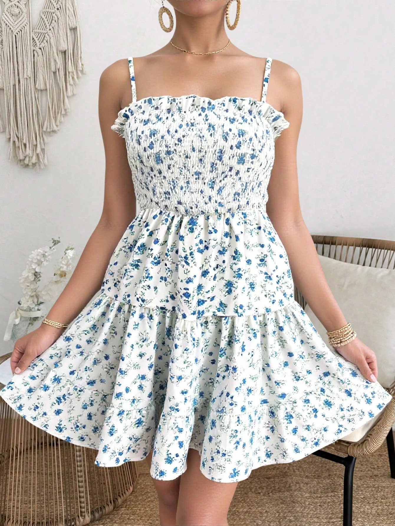 Geblümtes Sommerkleid mit Spaghettiträgern – Luftig, Feminin & Romantisch - Image 7