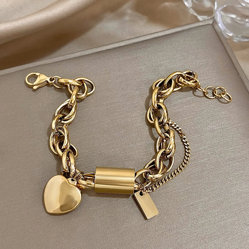 Gemütliches Chunky-Armband in Gold - Image 3