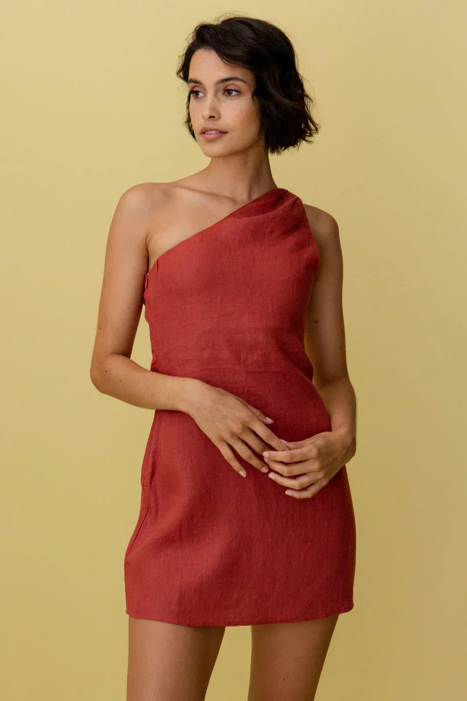Geneva – One-Shoulder-Minikleid aus Leinen - Image 4