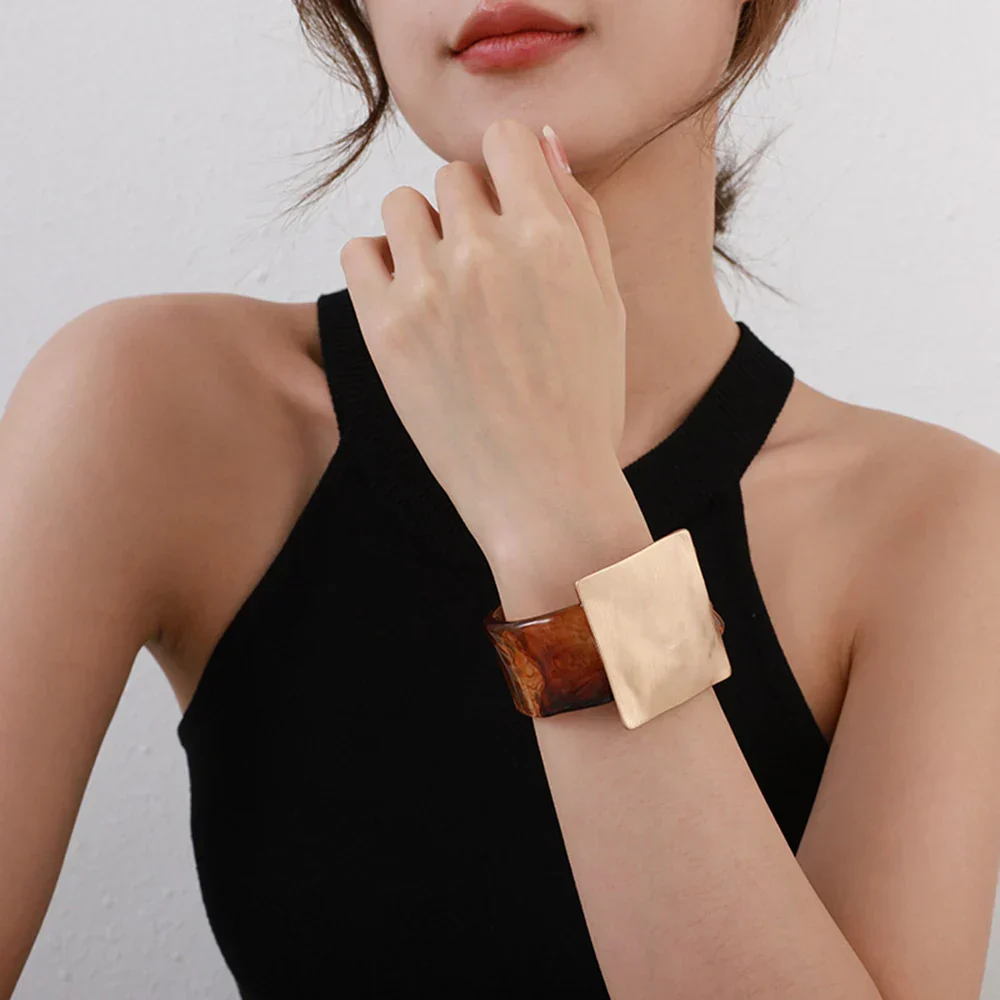 Geometrischer Damen Armreif Chunky Design Harz Gold Silber - Image 2