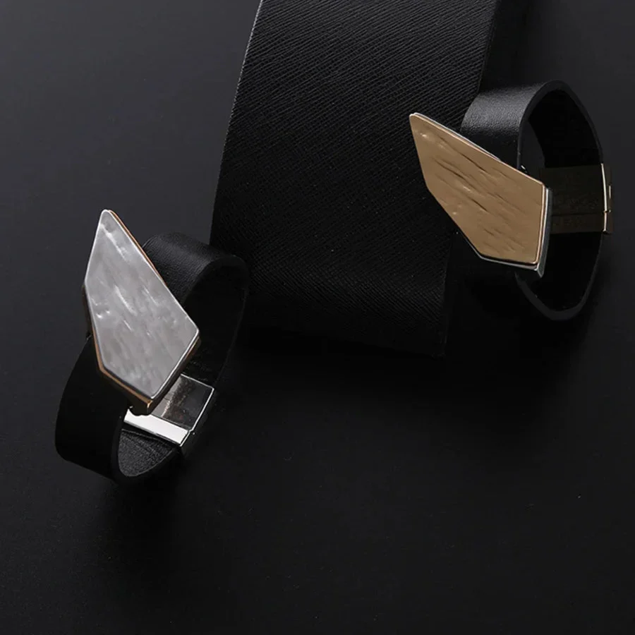 Geometrisches Damen Armreif Vintage Punk Style mit Magnetverschluss - Image 11