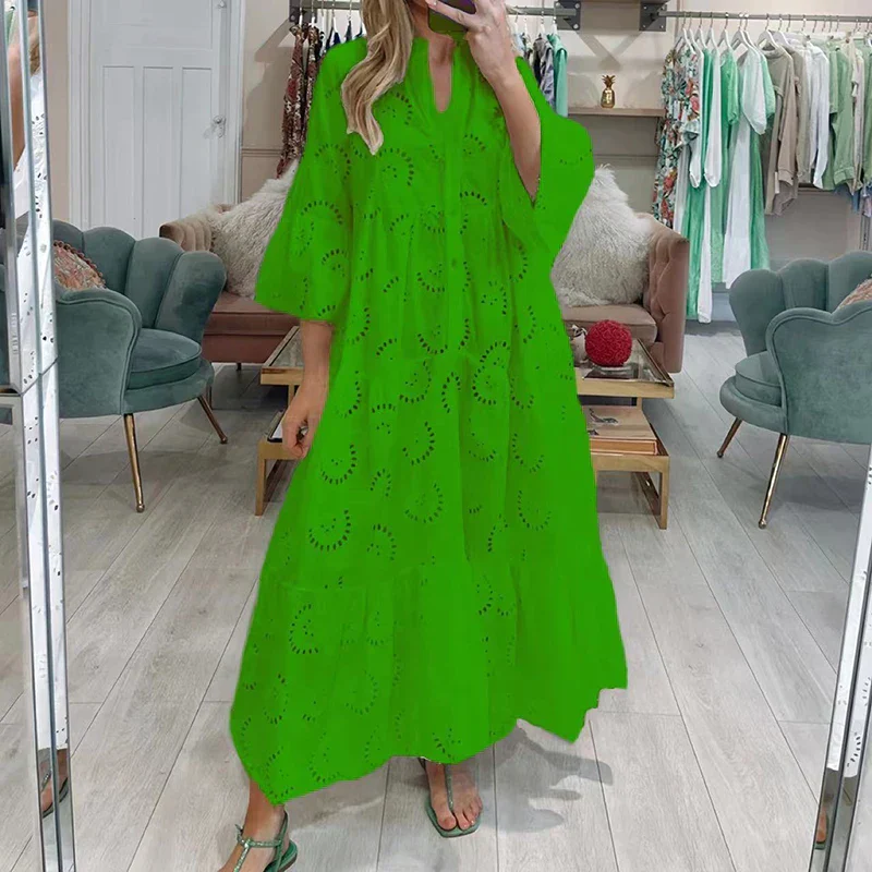 Gesticktes Kleid für Damen mit Ausschnitten - Image 5
