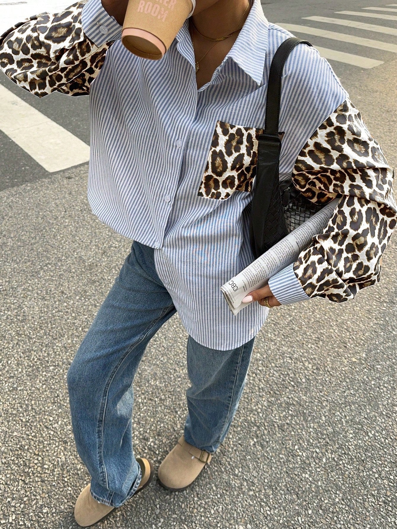 Gestreifte Damenbluse mit Leo-Details – Auffällig, Lässig & Streetstyle-ready - Image 10
