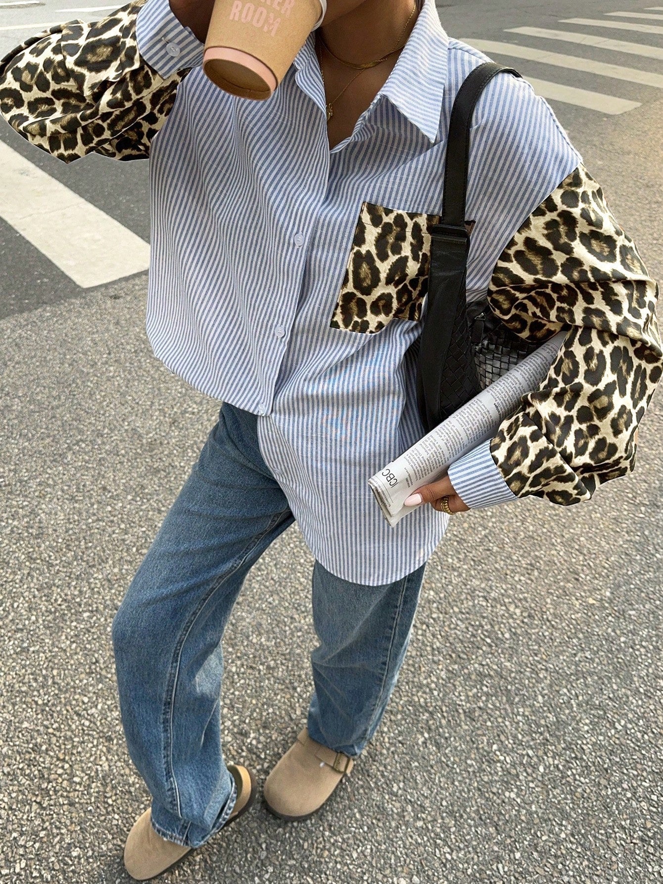 Gestreifte Damenbluse mit Leo-Details – Auffällig, Lässig & Streetstyle-ready - Image 7
