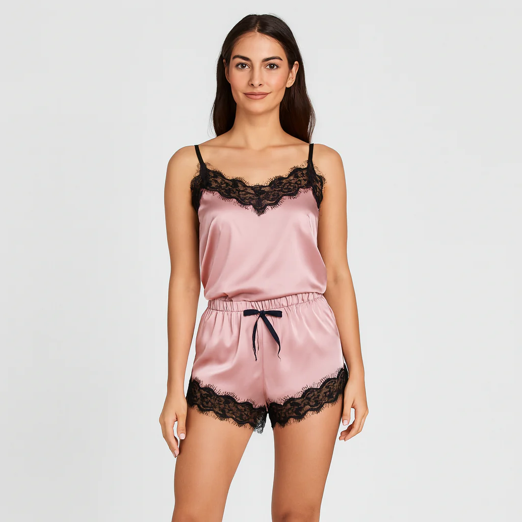 Gestreiftes Pyjama-Set für Damen – V-Ausschnitt-Top mit Satin-Shorts - Image 2