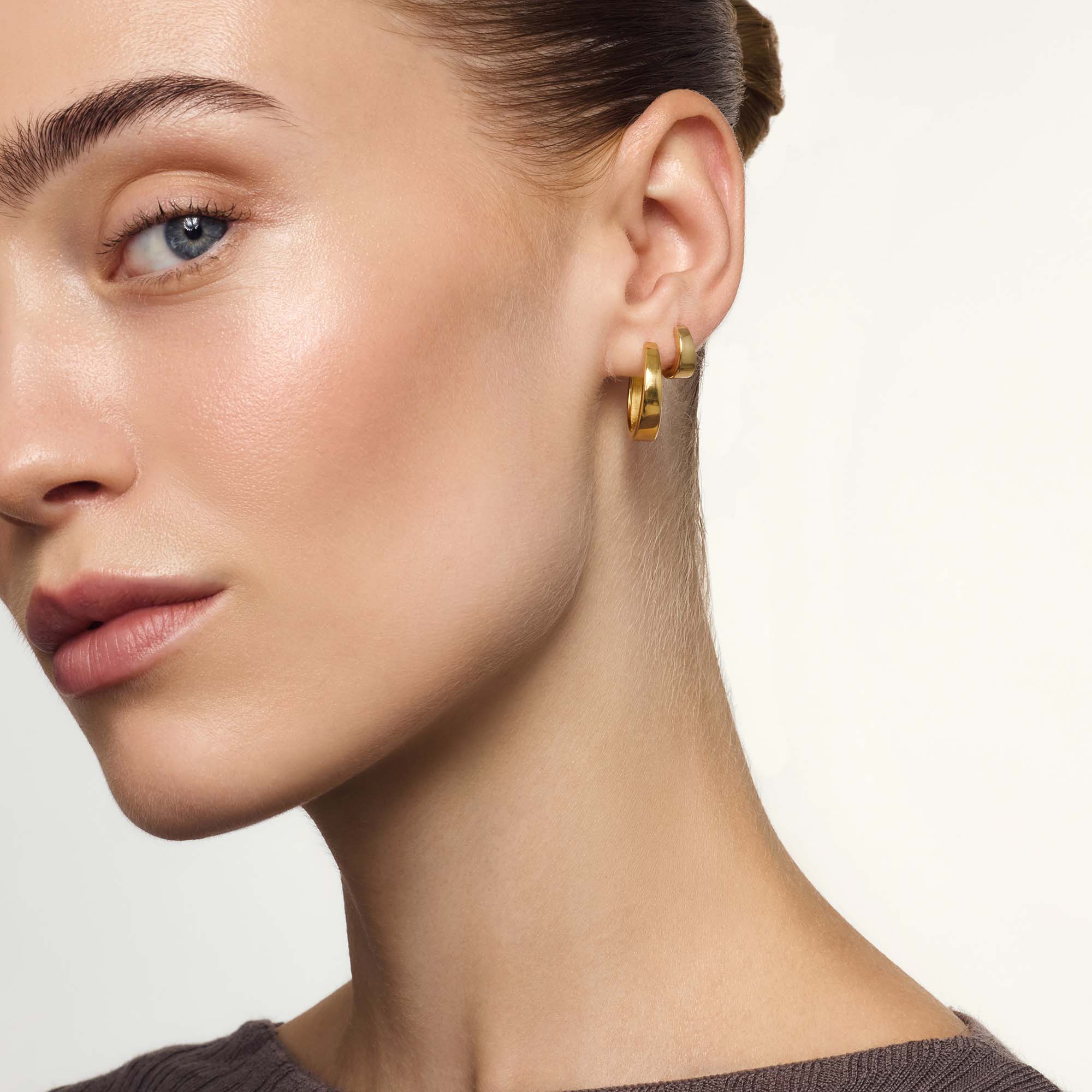 Gold Gia Hoop Earrings - Image 4