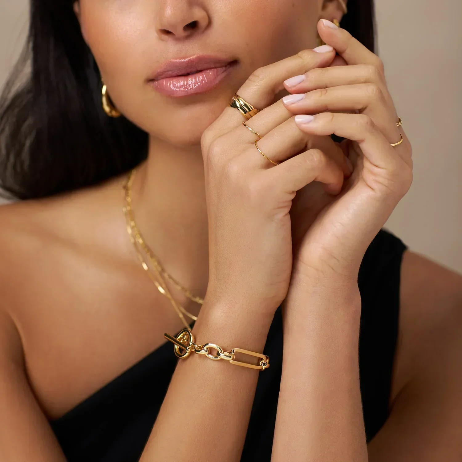 Gold Link T-Bar Bracelet - Image 3