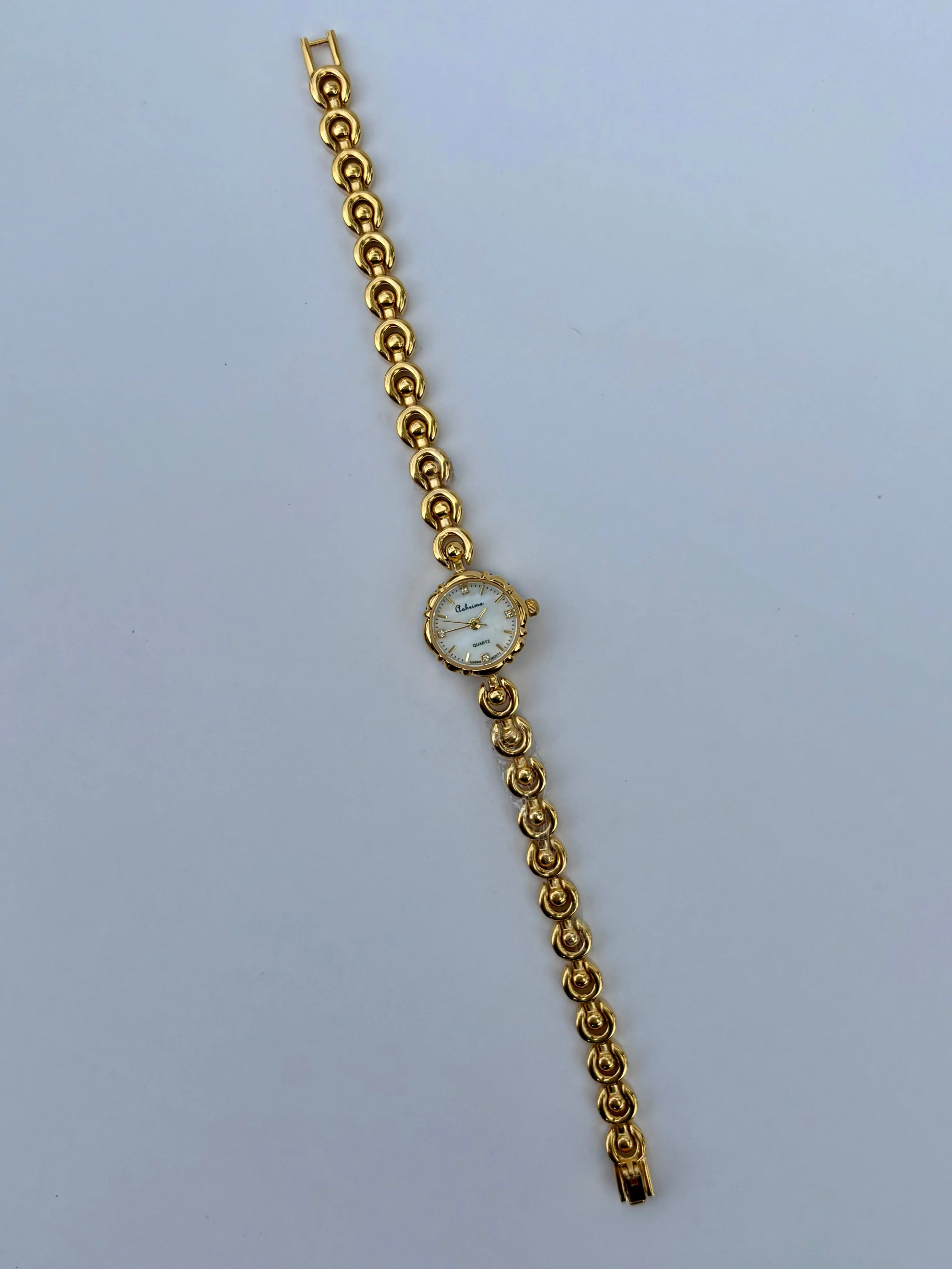 Goldene Filigrane Damen Armbanduhr - Image 2