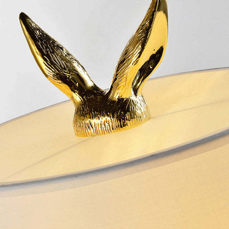 Goldene Kaninchen Tischlampe – Originelle Designer-Leuchte mit Schirm - Image 16