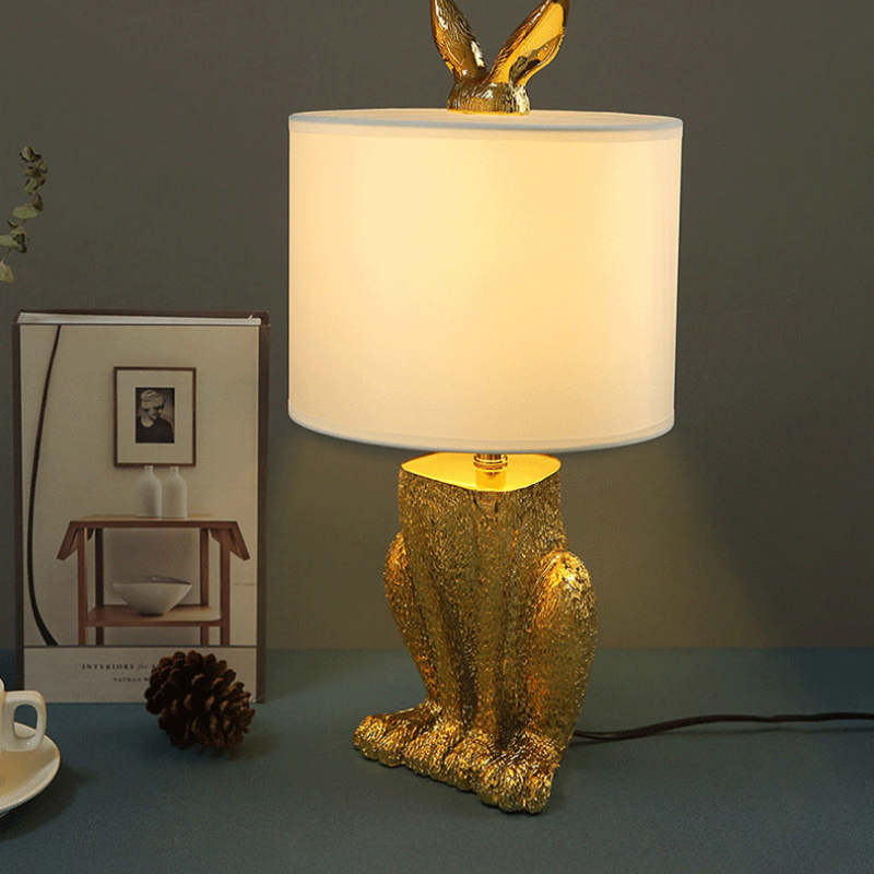 Goldene Kaninchen Tischlampe – Originelle Designer-Leuchte mit Schirm - Image 4