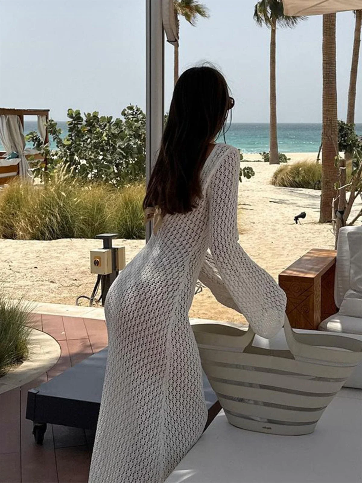 Greta | V-Ausschnitt Gehäkeltes Maxikleid mit Glockenärmeln  – Boho-Chic für den Sommer - Image 5