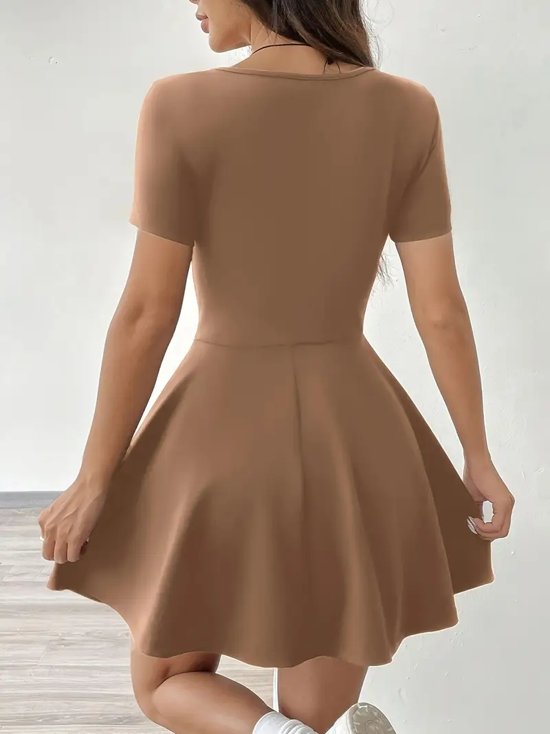 Gudrun – Schickes Skaterkleid mit integrierten Shorts und Tasche - Image 35