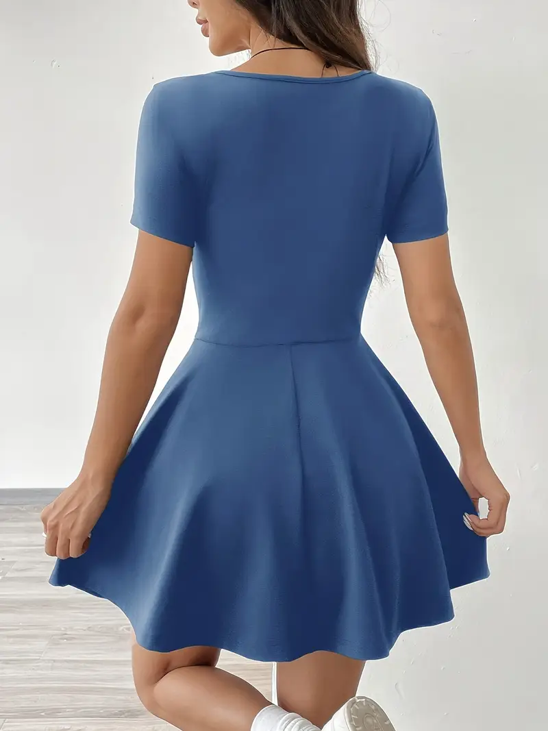 Gudrun – Schickes Skaterkleid mit integrierten Shorts und Tasche - Image 40