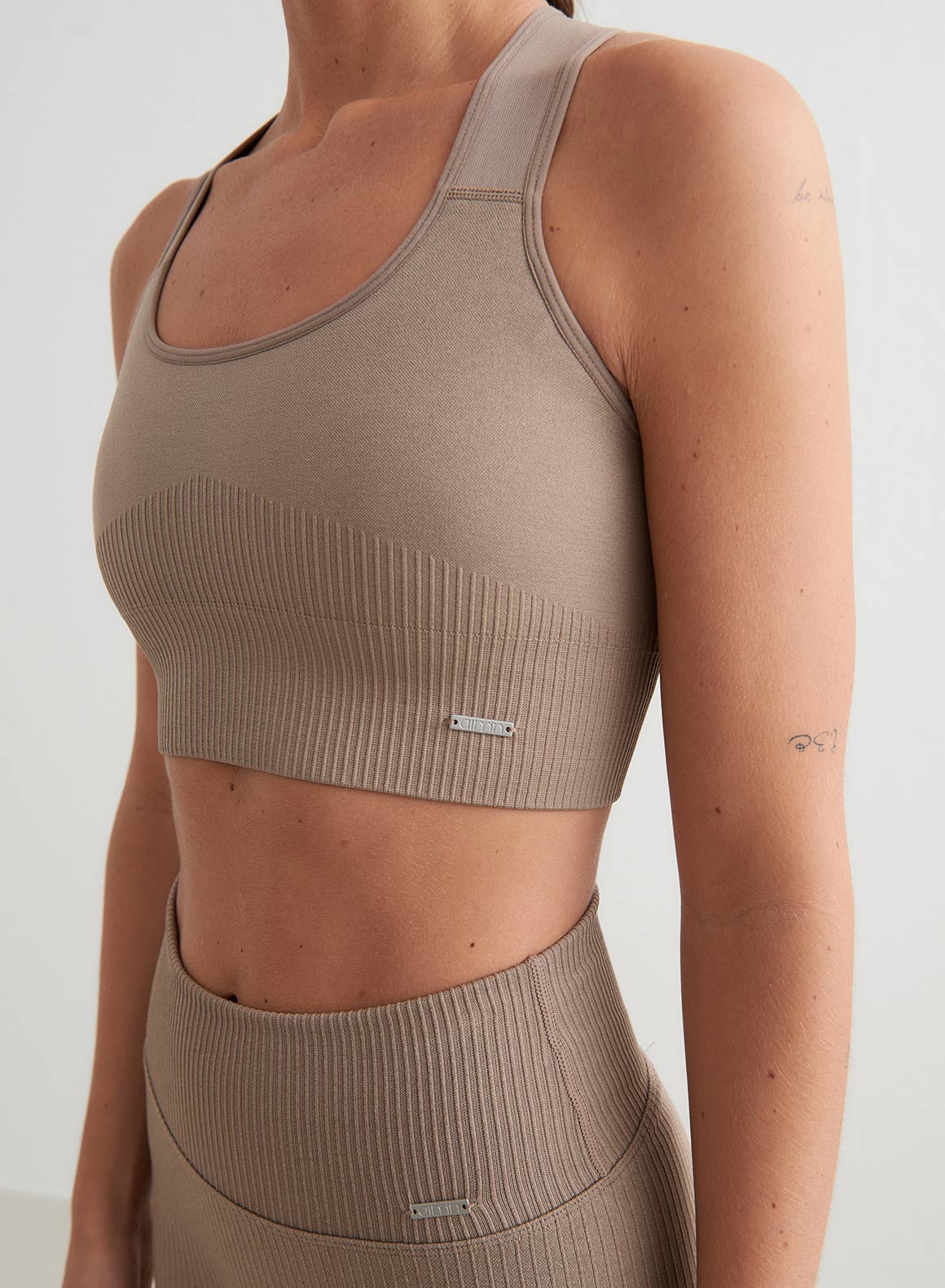 Gudula | Nahtloser Sport-BH für stilvolle Gym Wear - Image 3