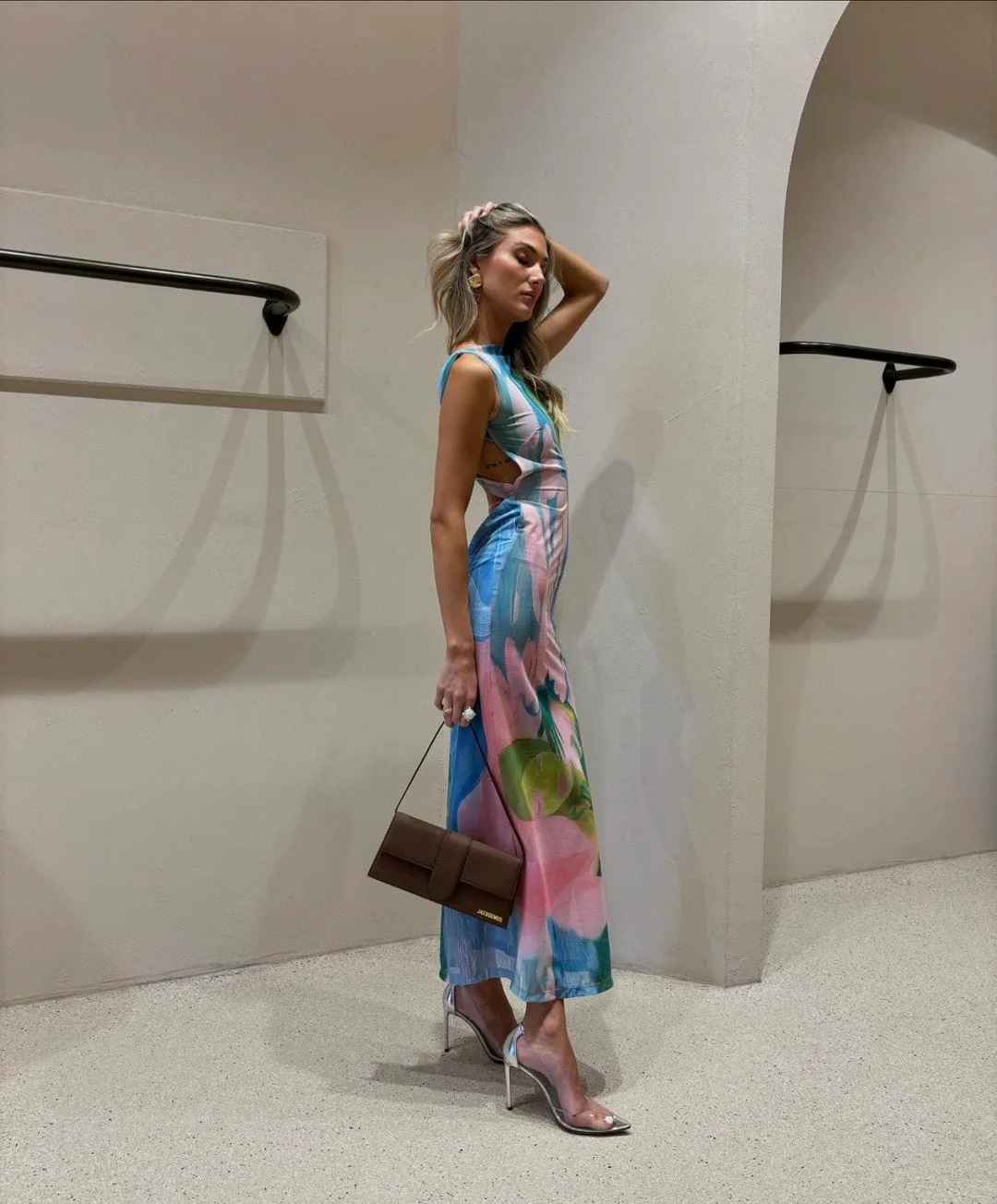 Hannelore | Sinnliches Maxikleid mit verführerischem Rückenausschnitt - Image 5