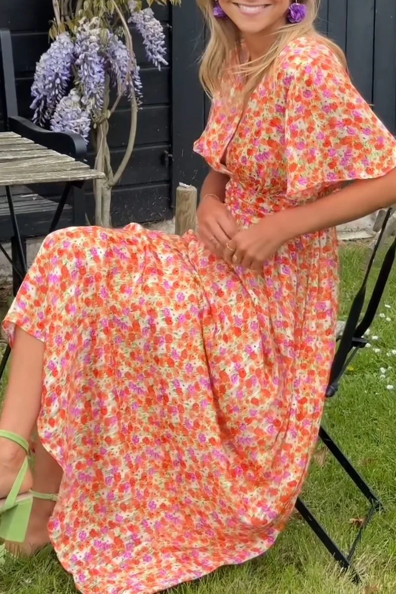 Harlow - Süßes geblümtes Kleid mit V-Ausschnitt - Image 3